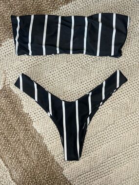 Black and White Striped Bandeau Bikini